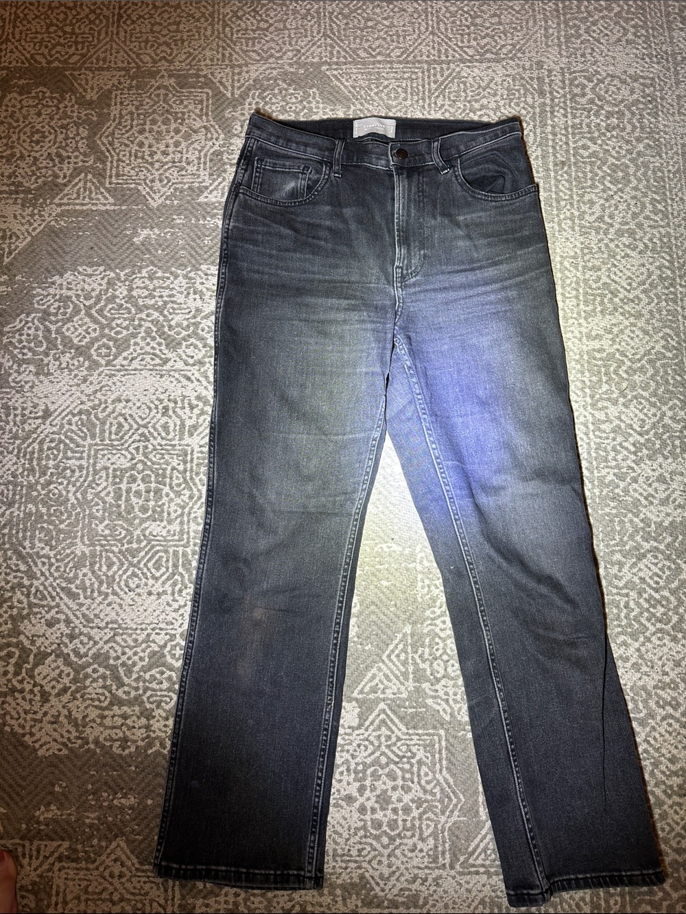 Everlane Women's Boot-Cut Jeans in Washed Black